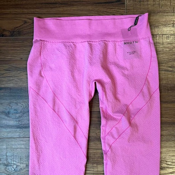 NVGTN Bubble Gum Pink‎ Figure Seamless Leggings Womens XL Activewear Gym Workout - Picture 2 of 8